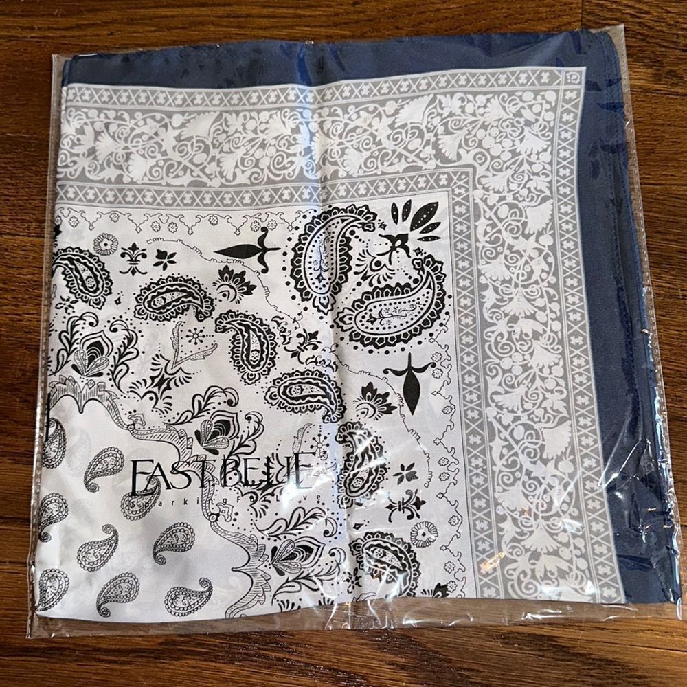 New in packaging Sparking  For Love navy blue, white, black & gray square‎ scarf